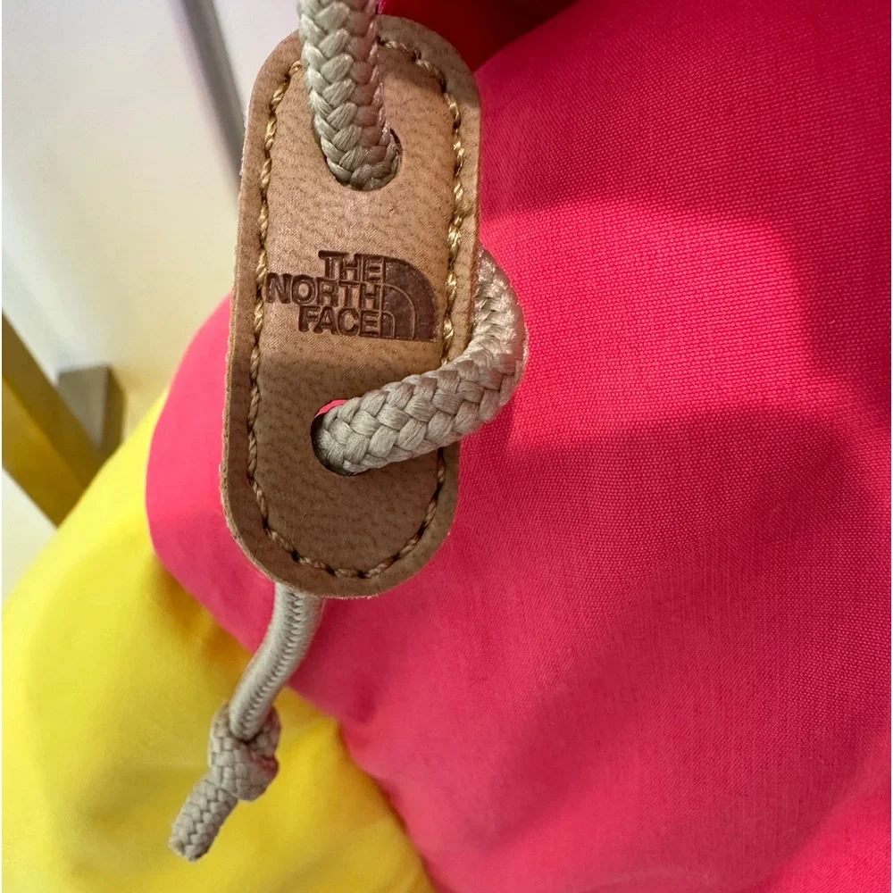 Gucci X The North Face Down Puffer Jacket - Picture 5 of 11